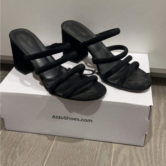 Aldo Black Faux Suede Block Heel Sandals – Size 8.5 - Picture 2 of 6